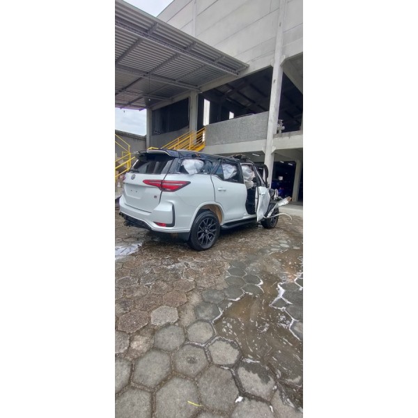 SUCATA TOYOTA HILUX SW4 GRS A4MD