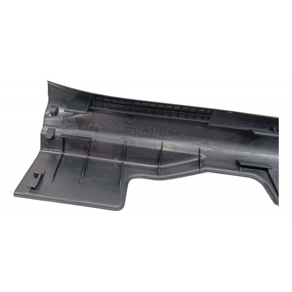 Soleira Porta Direita Mitsubishi Eclipse Cross 4x2 2025 Preto