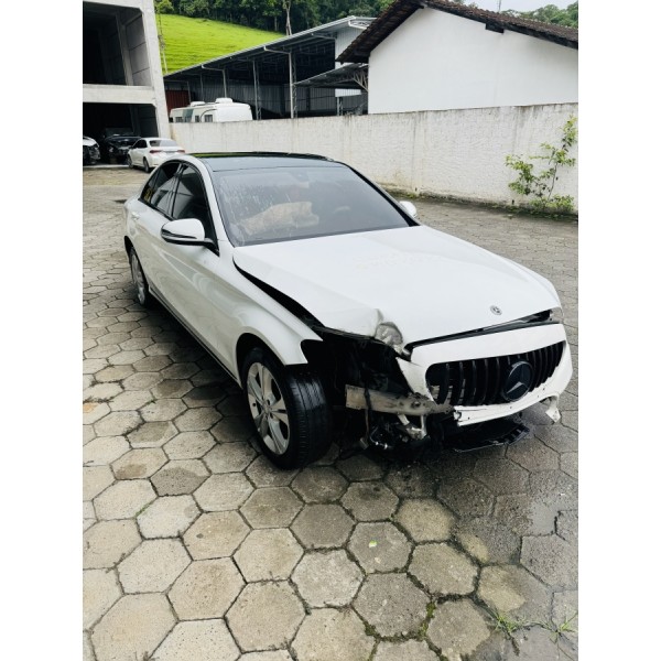 SUCATA M. BENZ C180