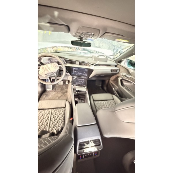 SUCATA AUDI SQ8 SB E TRON