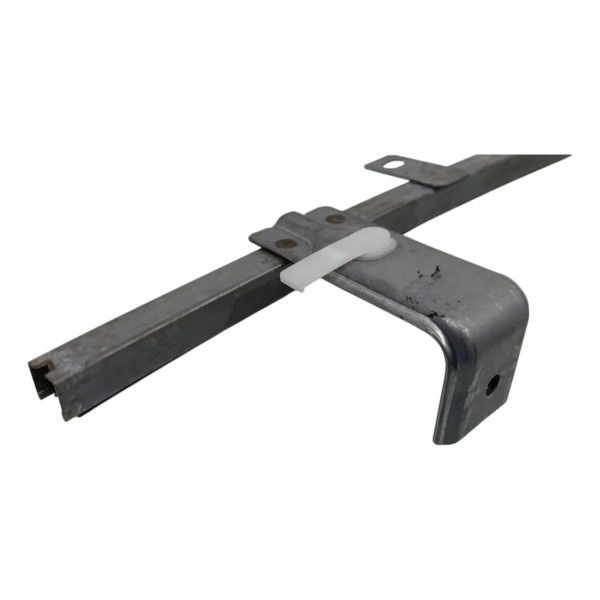 Guia Vidro Porta Dianteira Esquerda Eclipse Cross 1.5 2025 Preto