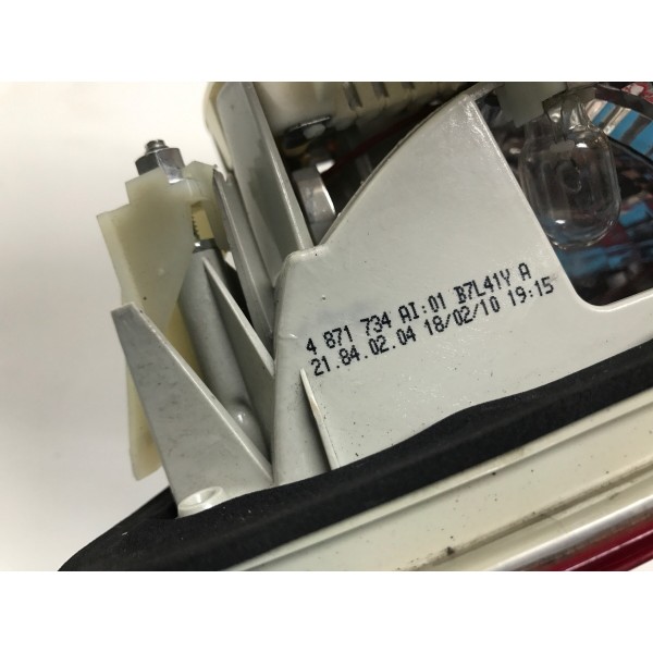 Sinaleira Direita Bmw 320 2011 4871734