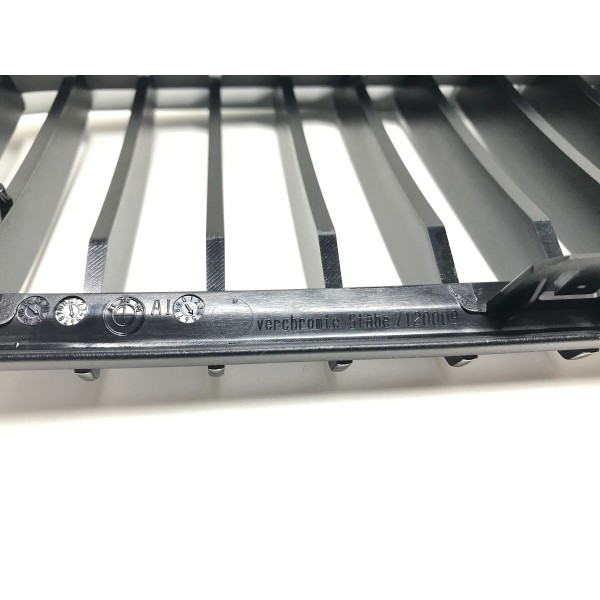 Grade Dianteira Esquerda Bmw 330 E90 2007 7120009