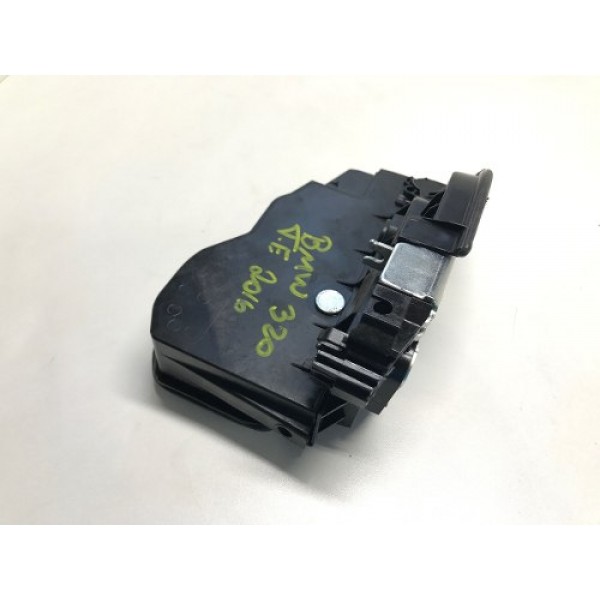 Fechadura Traseira Esquerda Bmw 320 F20 2016 7229459
