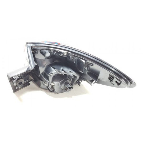 Sinaleira Traseira Esquerda Renault Captur Zen 1.6 2018 Esquerdo/motorista Vermelho