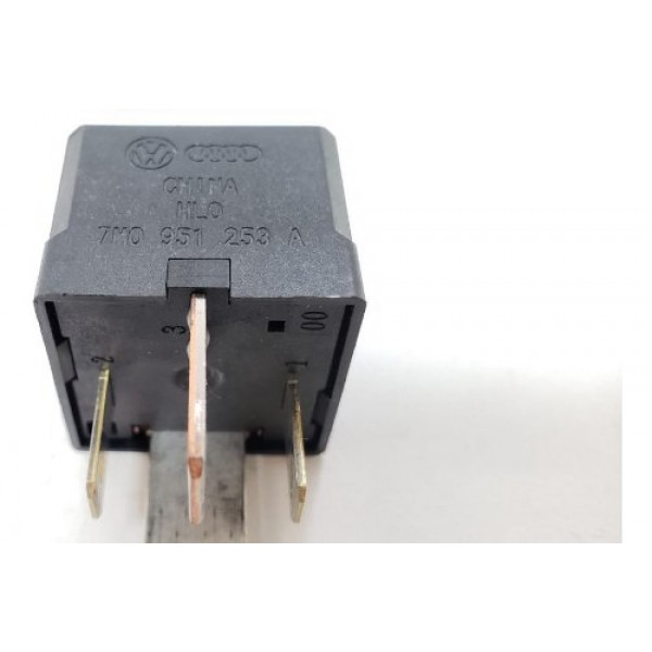 Rele 100 Vw Touareg 4.2 V8 2014 7m0951253a