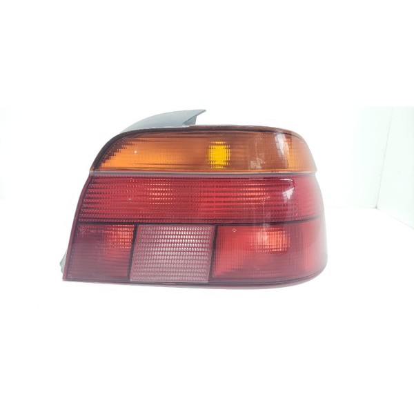 Sinaleira Traseira Bmw E39 520 525 530 8358032 