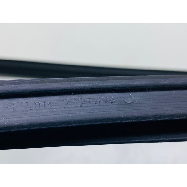 Canaleta Vidro Porta Traseira Esq Toyota Corolla Hybrid 2020