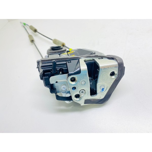 Fechadura Porta Traseira Direito Toyota Corolla Hybrid 2020