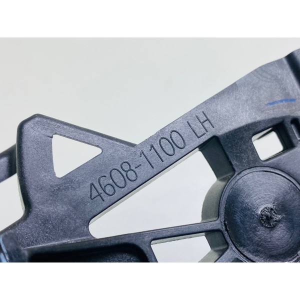 Suporte Maçaneta Externa Esquerda Gm Equinox Premier 2019  Preto