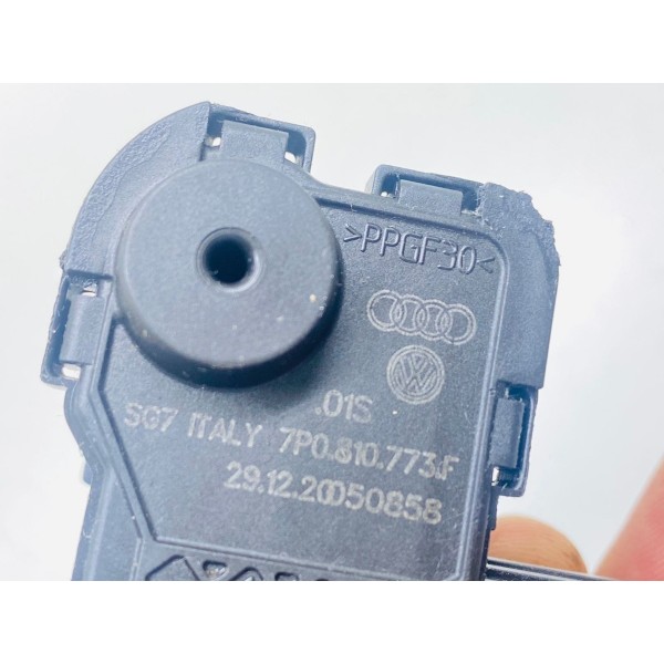 Trava Portinhola Vw Nivus 1.0 Tsi 2021 Cód. 7p0810773f