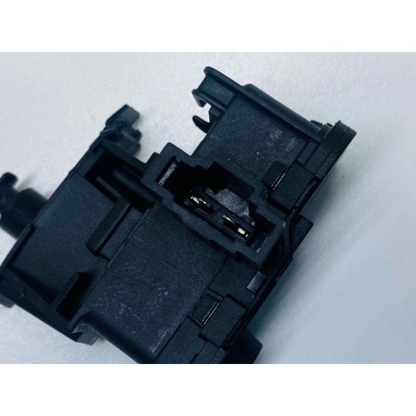 Trava Portinhola Vw Nivus 1.0 Tsi 2021 Cód. 7p0810773f