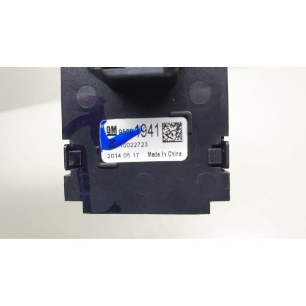 Interruptor Farol Gm Tracker 2015 Cód. 95291941