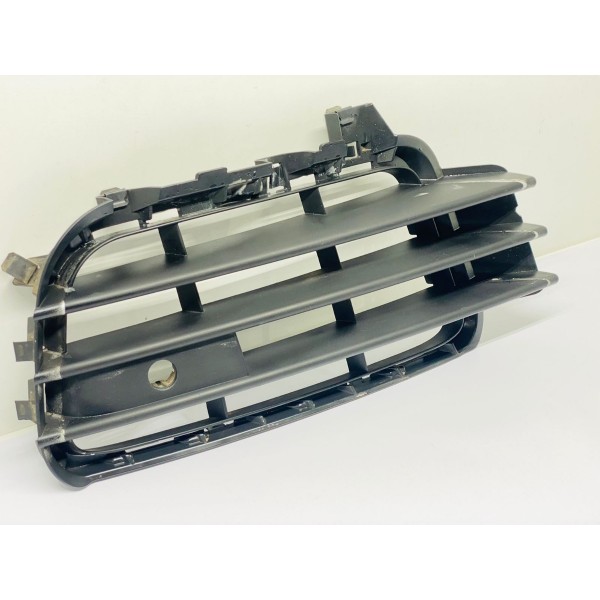 Grade Pára-choque Direita Vw Touareg 3.6 2011