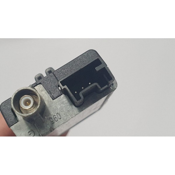 Amplificador Antena Peugeot 3008 1.6 Thp 2018 Cód 9678017080