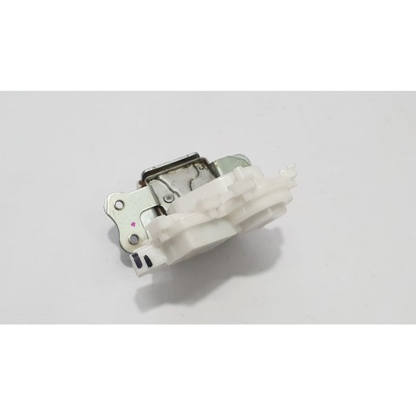 Fechadura Porta-mala Mitsubishi Eclipse Cross Hpe-s 4x2 2019