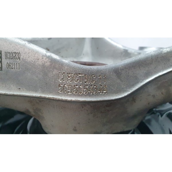 Montante Traseiro Direito Vw Taos 1.4 250 Tsi 2022 3q0615612