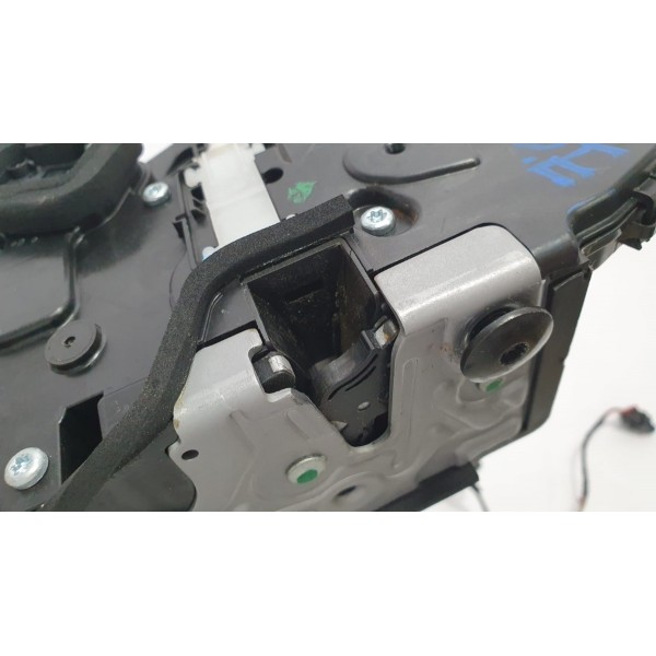 Fechadura Porta Dianteira Esquerda Vw Taos 1.4 250 Tsi 2022