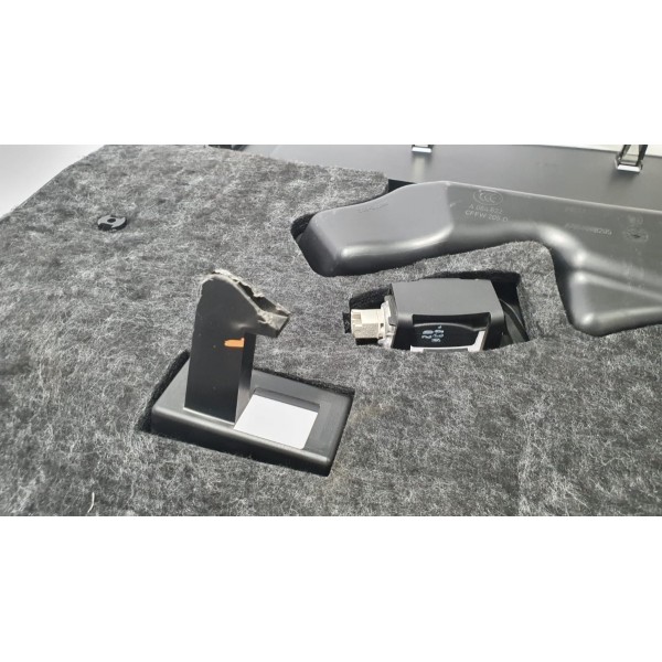 Acabamento Inferior Painel Mercedes Benz C200 2016 