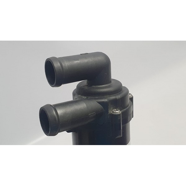Bomba De Água Auxiliar Vw Touareg V8 2011 