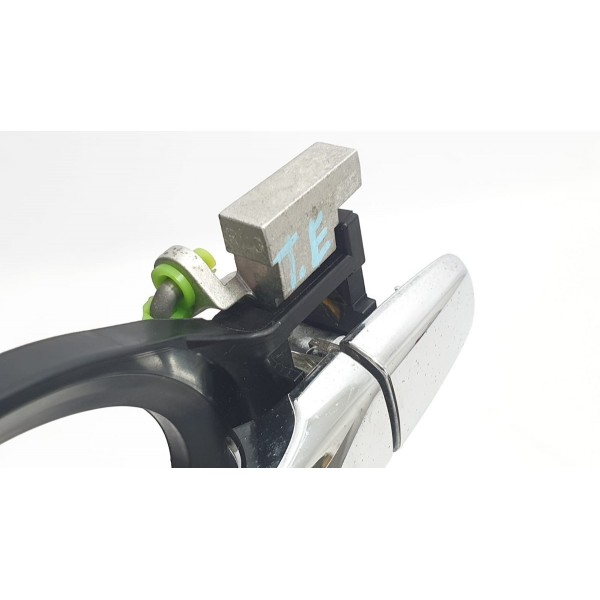 Maçaneta Traseira Esquerda Mitsubishi Outlander Hpe-s 2018 Prateado