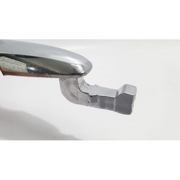 Maçaneta Lado Direito Mitsubishi Outlander 3.0 Hpe-s 2018 - Prateado