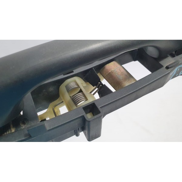 Maçaneta Porta Traseira Direita Mercedes Benz C200 2006