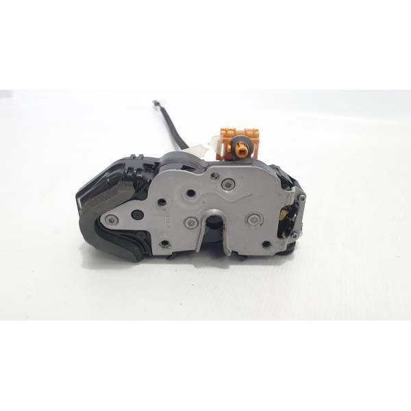 Fechadura Porta Traseira Direita Chevrolet Tracker 1.4t 2017
