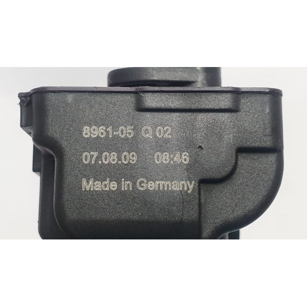 Trava Elétrica Tanque De Combustível Mercedes Benz C180 2009