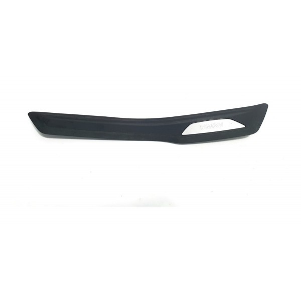 Soleira Traseira Direita (com Detalhes) Bmw 320i F30 2015