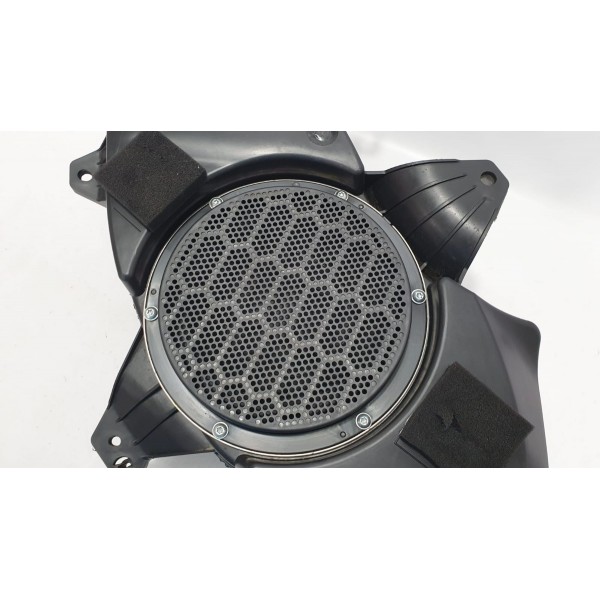 Subwoofer Jeep Compass Diesel 2018 Cód 26777af Preto