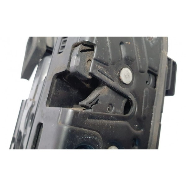 Fechadura Porta Dianteira Direita Vw Polo Highline 2020