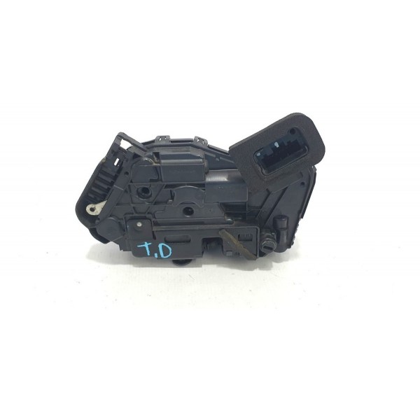 Fechadura Porta Traseira Direita Vw Polo Highline 2020