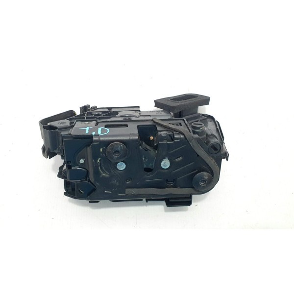 Fechadura Porta Traseira Direita Vw Polo Highline 2020