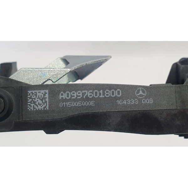 Suporte Maçaneta Dianteiro Direito Mercedes Benz C180 2017 Preto