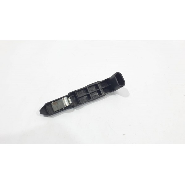 Trava Do Farol L/direito Volvo Xc60 2015