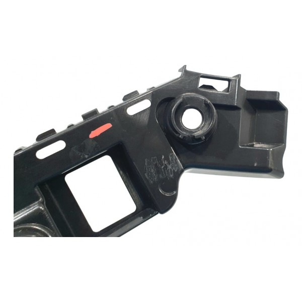 Suporte Guia Do Parachoque Tras. Dir Vw Polo Highline 2020