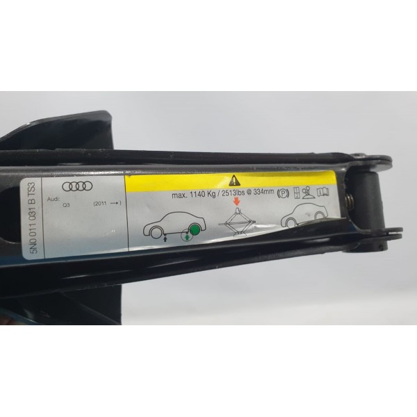 Macaco Audi Q3 2015