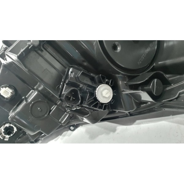 Farol Dianteiro Esq Toyota Corolla Cross Xrx Hybrid 2023