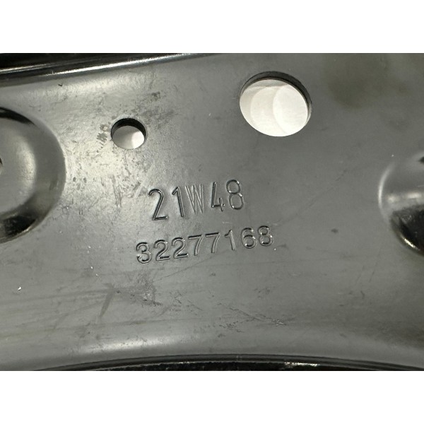 Travessa Inferior Volvo Xc90 2.0 T8 Hybrid 2022 Cód 32277168