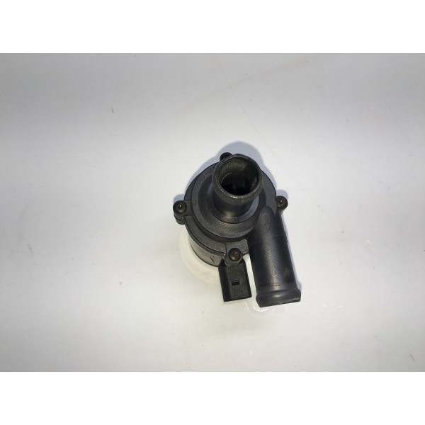 Bomba De Água Auxiliar Vw Passat Cc 2011 1k0965561b