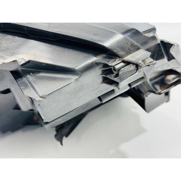Farol Esquerdo Quebrado Chevrolet Equinox 2023 84949300