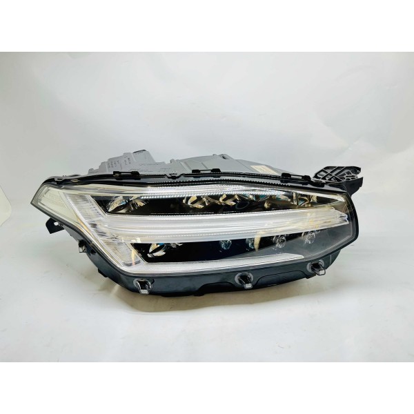 Farol Direito Volvo Xc90 2022 Suporte Sup Quebrado 32342483