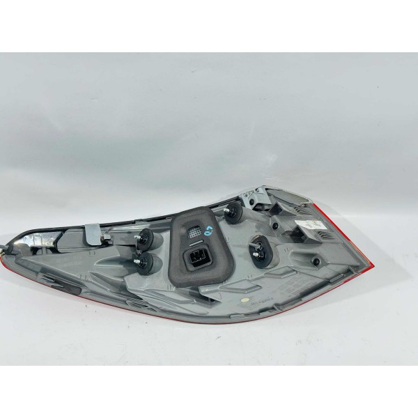 Lanterna Traseira  Direita Kia Quoris 2016 Direito Vermelho