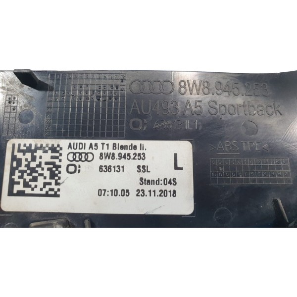 Acabamento Lanterna Traseira Esquerda Audi A5 2.0 Tfsi 2019