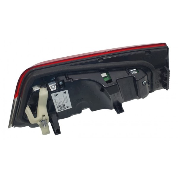 Lanterna Tampa Traseira Direita Bmw 320i M Sport 2022