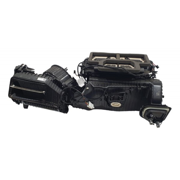 Caixa De Ventilação Bmw 320i M Sport 2022