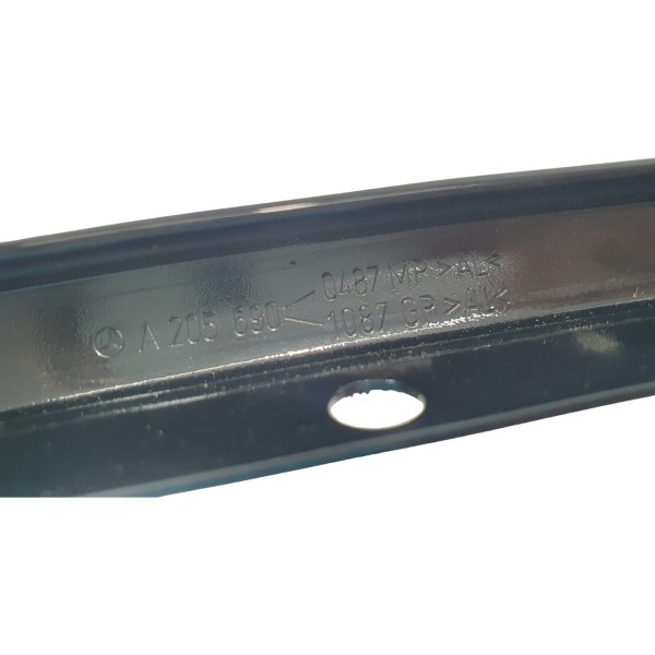 Acabamento Porta Traseira Direita Mercedes C180 2019
