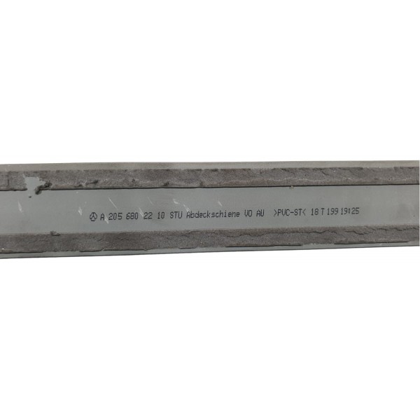 Soleira Friso Porta Mercedes C180 2019