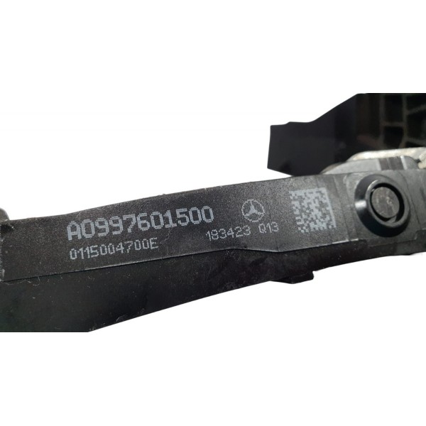 Maçaneta Dianteira Esquerda Mercedes C180 2019 - Dianteira